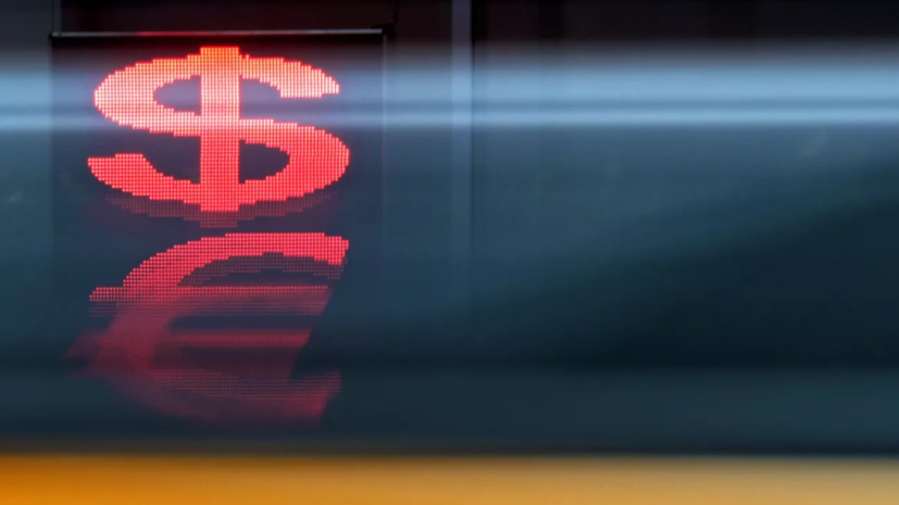 Прогноз Бахтина: доллар достигнет 85 рублей в октябре