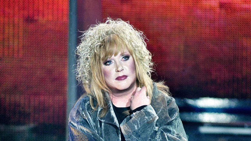 Аннулирование страхового документа: Алла Пугачёва исключена из системы ОМС