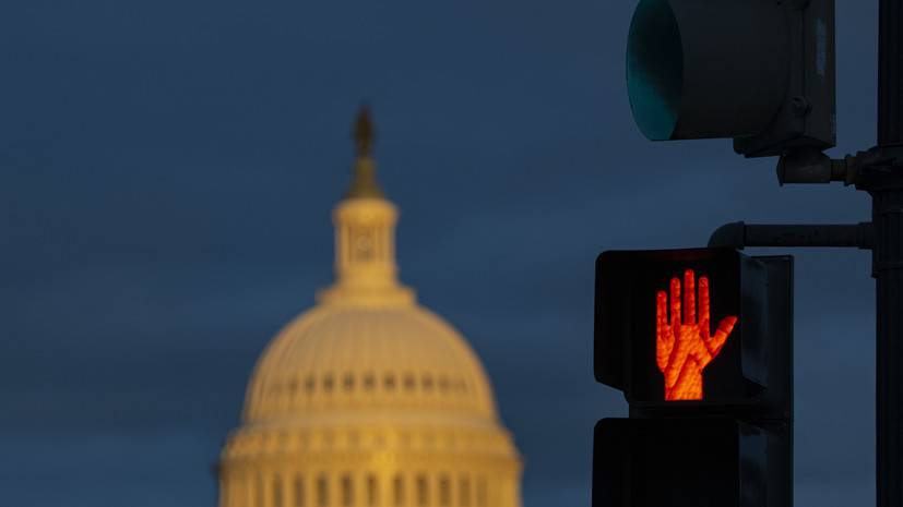 Переговоры в Сенате США о соглашении по возобновлению работы правительства