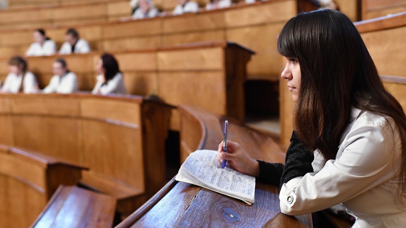 Система наставничества: как будет работать новое регулирование для врачей с 2026 года