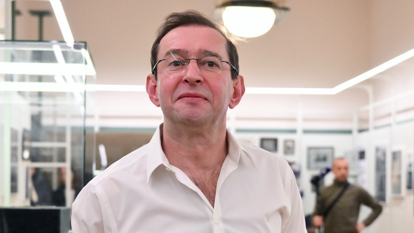 «Коммерсант»: Хабенский может возглавить Школу-студию МХАТ