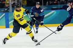 Игроки Швеции и Финляндии