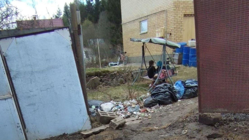 «Ужас творился под носом у всех»: запиравшего девочку в клетку опекуна подозревают в сексуальном насилии над детьми