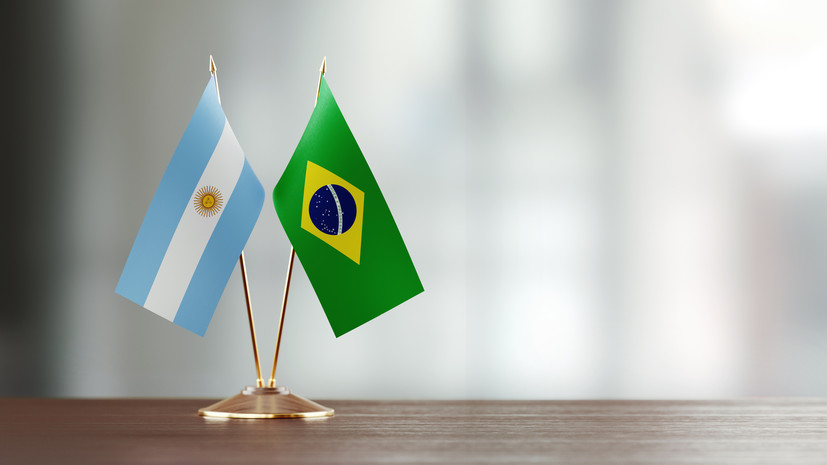 CNN Brasil: Бразилия решила понизить уровень дипотношений с Аргентиной