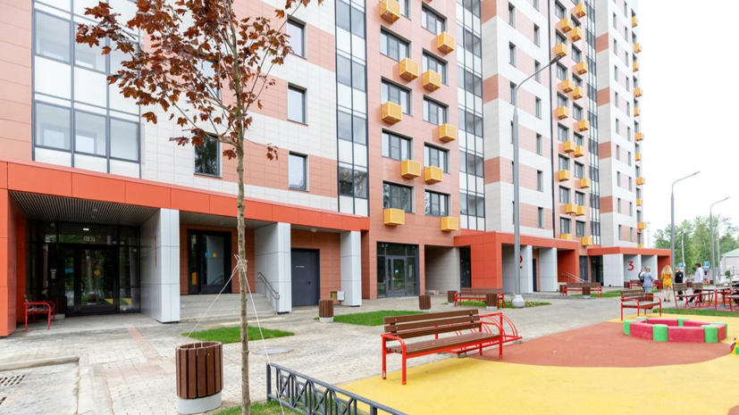 В Троицком округе 3,4 тысячи семей получили квартиры по реновации