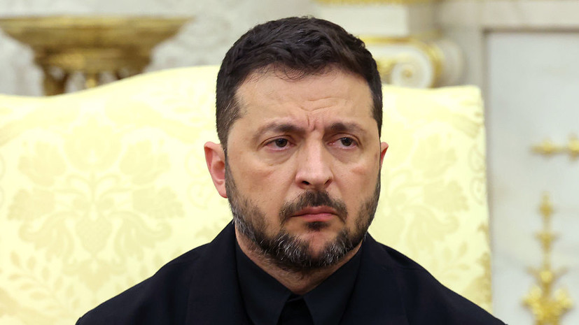 Журналист Суонн утверждает, что западные СМИ не ставят под сомнение заявления Зеленского